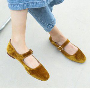 Genuine leather women's singles shoes with square toe, shallow mouth, flat bottom, and a straight line strap. Mary Jane real velvet dance shoes 