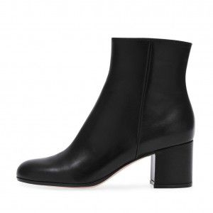 Coarse heeled round toe ankle boots