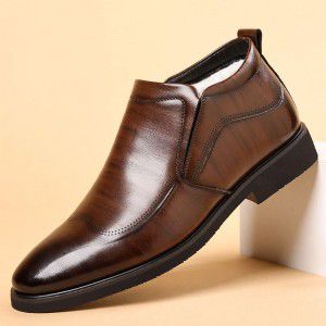 Business formal men with plush insulation, dad's leather and cotton shoes trendy