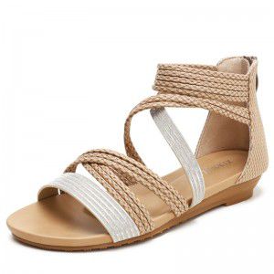 Slope heel sandals with a fairy style dress and a flat Roman women's shoe with a straight strap